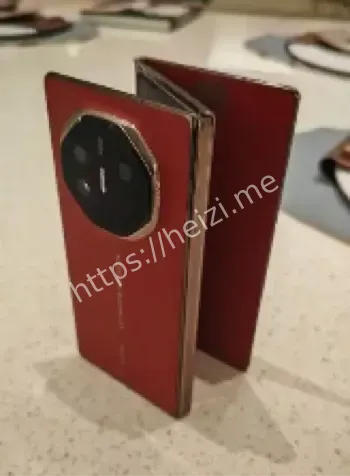 华为三折叠屏手机